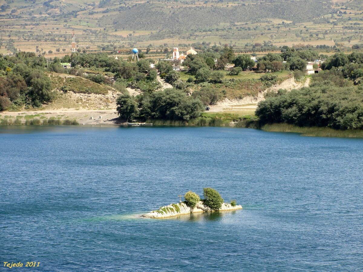 La laguna de Quechulac, es un ajalapasco que se encuentra en los límites de Puebla y Veracruz. Foto Facebook Quechulac