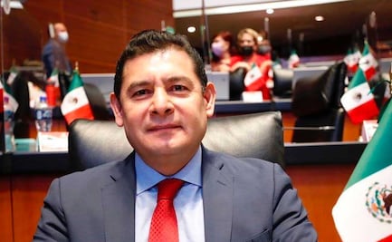 Tras jaloneos, Alejandro Armenta es electo presidente del Senado