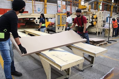 CCE Puebla. Empresas garantizan pago de aguinaldo