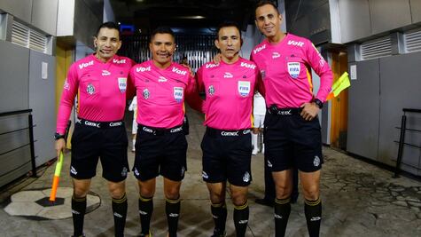 ¿Cuánto gana un árbitro en México por pitar en la Liga MX?