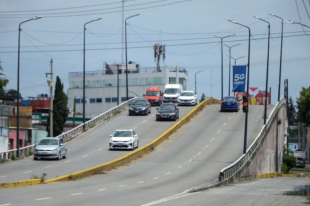 Los puentes de Esteban de Antuñano y 31 Poniente serán rehabilitados | Foto: EsImagen