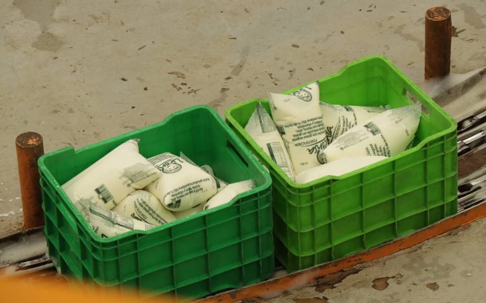 Según el estudio más reciente de la Procuraduría Federal del Consumidor (Profeco), la leche Liconsa en su presentación líquida se considera una opción recomendada.

Foto: Producción El Universal Puebla