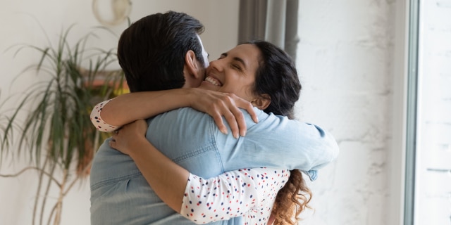 ¿Los abrazos pueden tener beneficios para el organismo? Esto es lo que dicen los científicos