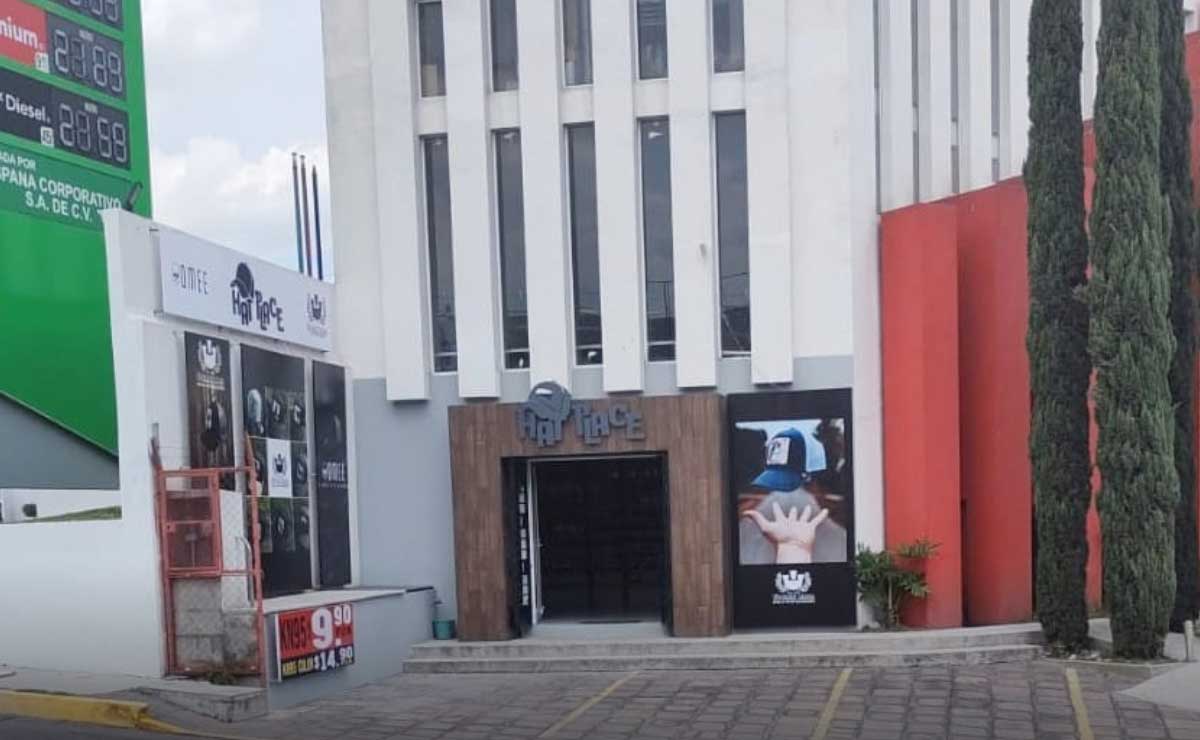 Roban gorras en Hat Place de Angelópolis