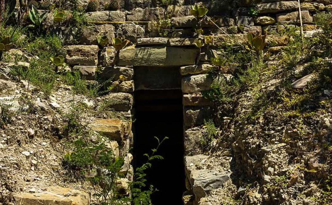 En Zapotitlán se encuentra la tumba de Cuthá, uno de los vestigios más ancestrales de la cultura indígena | México Desconocido