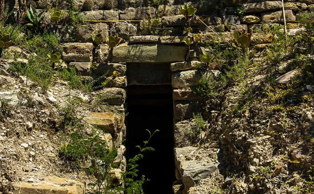 En Zapotitlán se encuentra la tumba de Cuthá, uno de los vestigios más ancestrales de la cultura indígena | México Desconocido