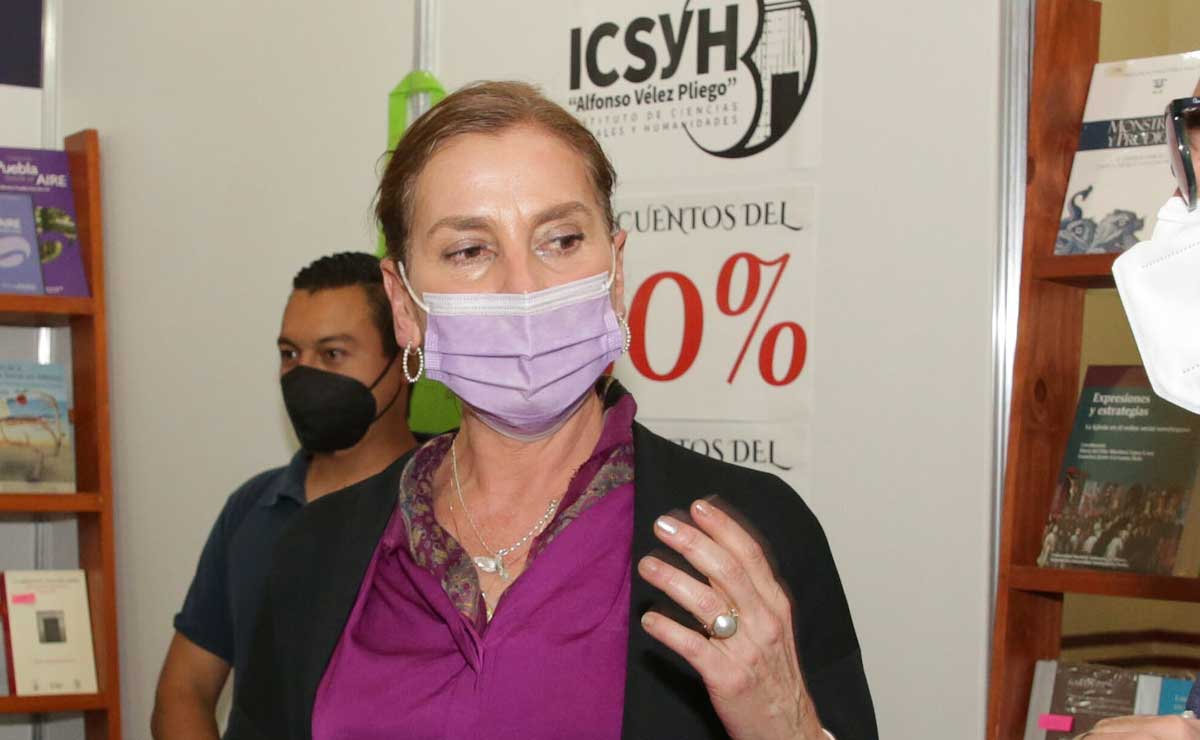 Beatriz Gutiérrez Müller invita a investigadoras a luchar por la equidad