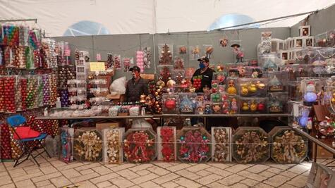 Cuánto cuesta ir a comprar esferas navideñas en Chignahuapan