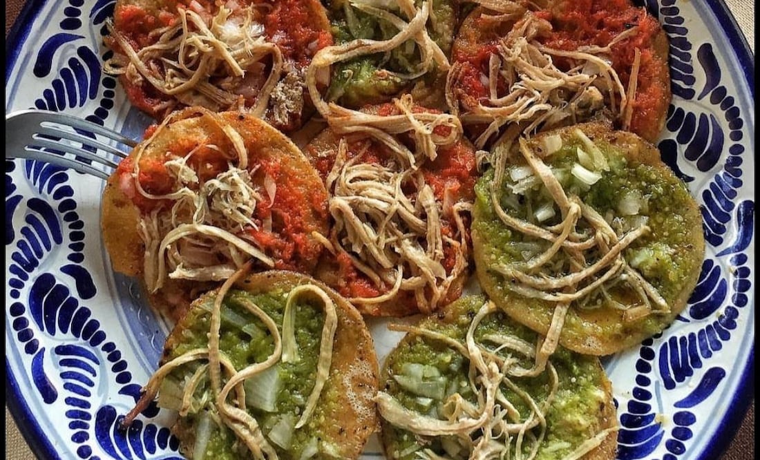 Las chalupas son un tradicional platillo en Puebla | Foto: Instagram de @thelocaldate