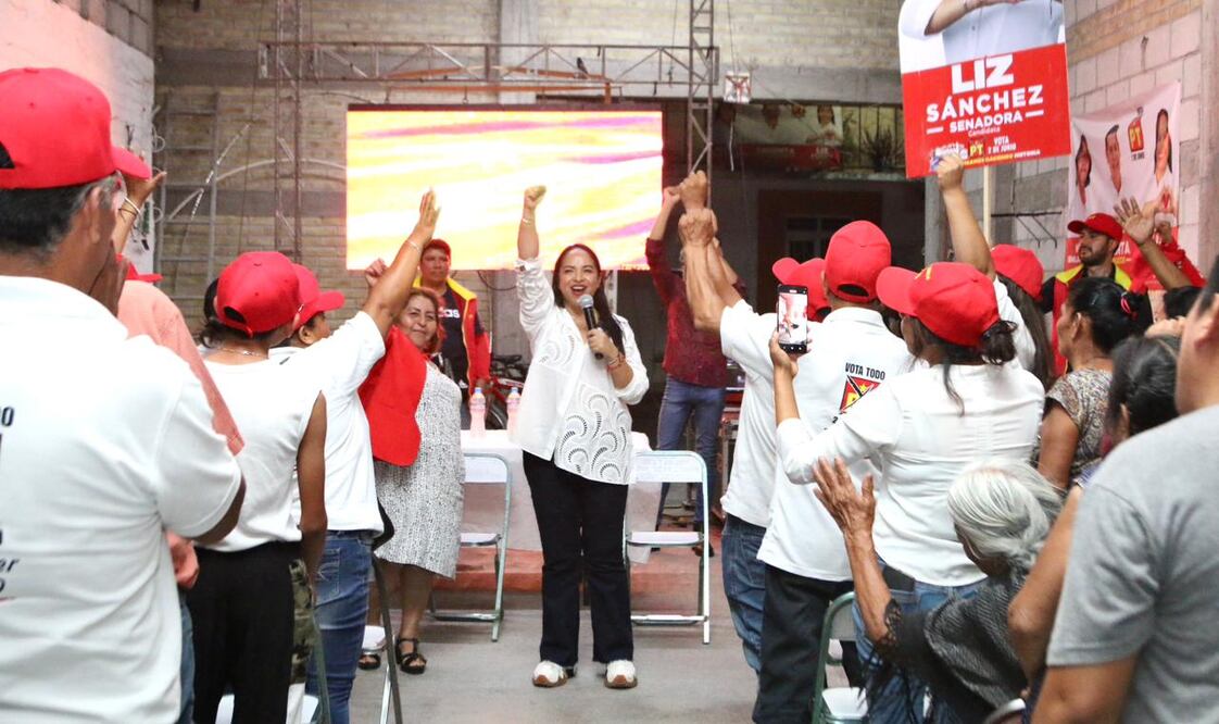La candidata Liz Sánchez sigue recorriendo el estado de Puebla y visitó Zinacatepec / Foto: Especial