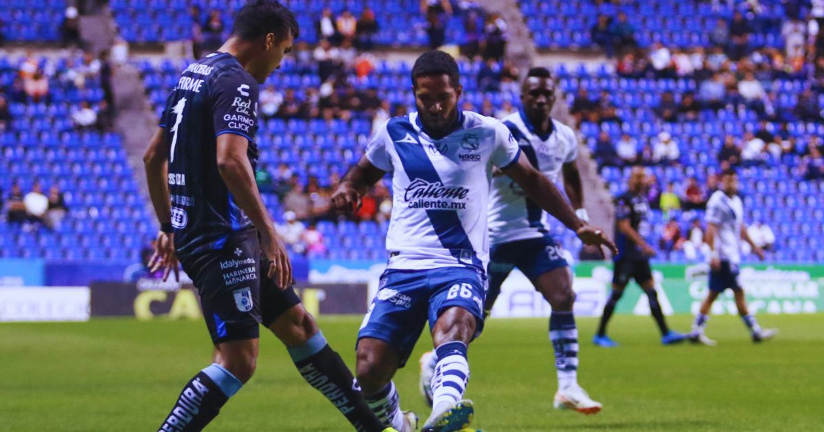 En la Liga MX, la posición de los equipos se determina por el cociente, más que por un simple porcentaje. Este cociente se calcula sumando los puntos obtenidos en las tres últimas competencias y luego dividiendo esa cifra entre el número de partidos disputados. 

Foto: Producción El Universal Puebla