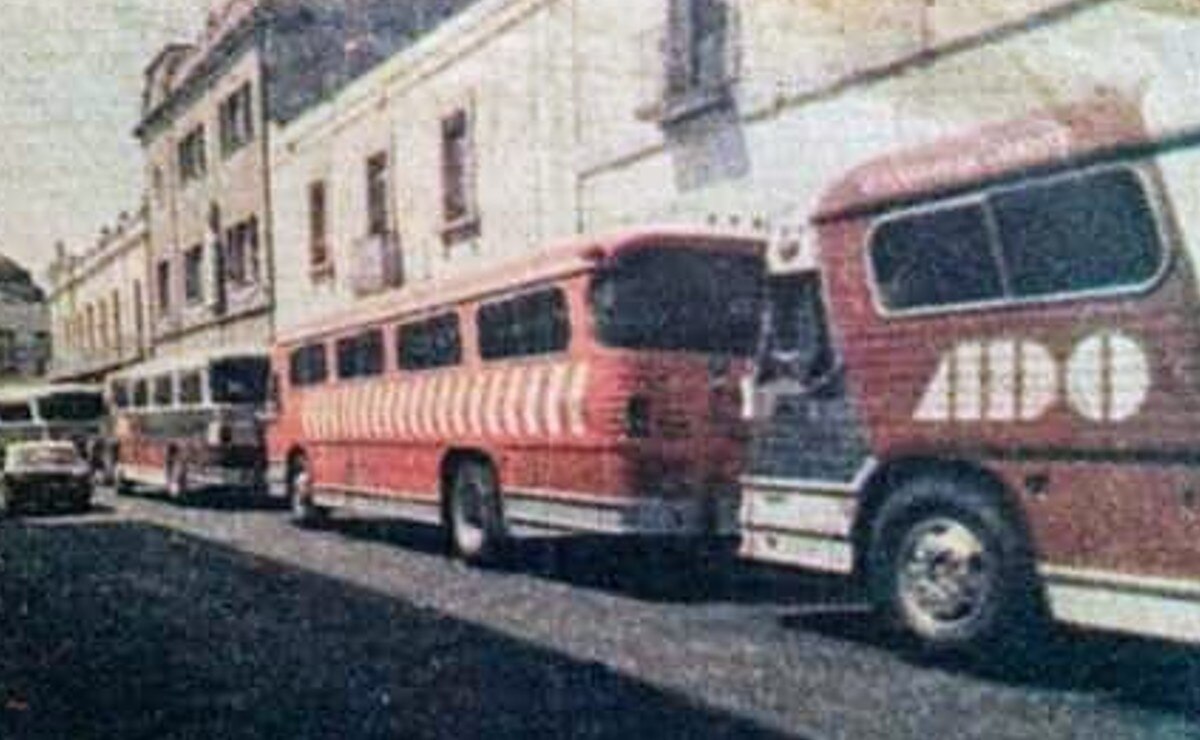 El Centro Histórico llegó a albergar a más de 10 estaciones de autobuses hasta la creación de la CAPU | Foto: Facebook: Puebla Antigua