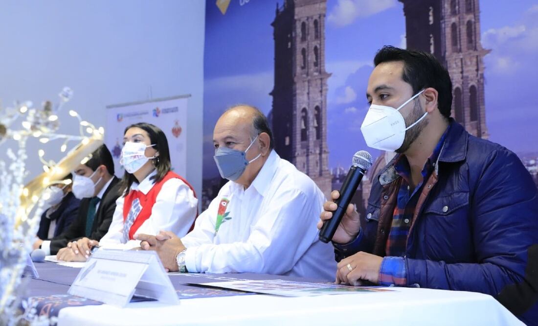 Feria del Árbol y la Esfera Chignahuapan 2021 / Foto: @TurismoGobPue