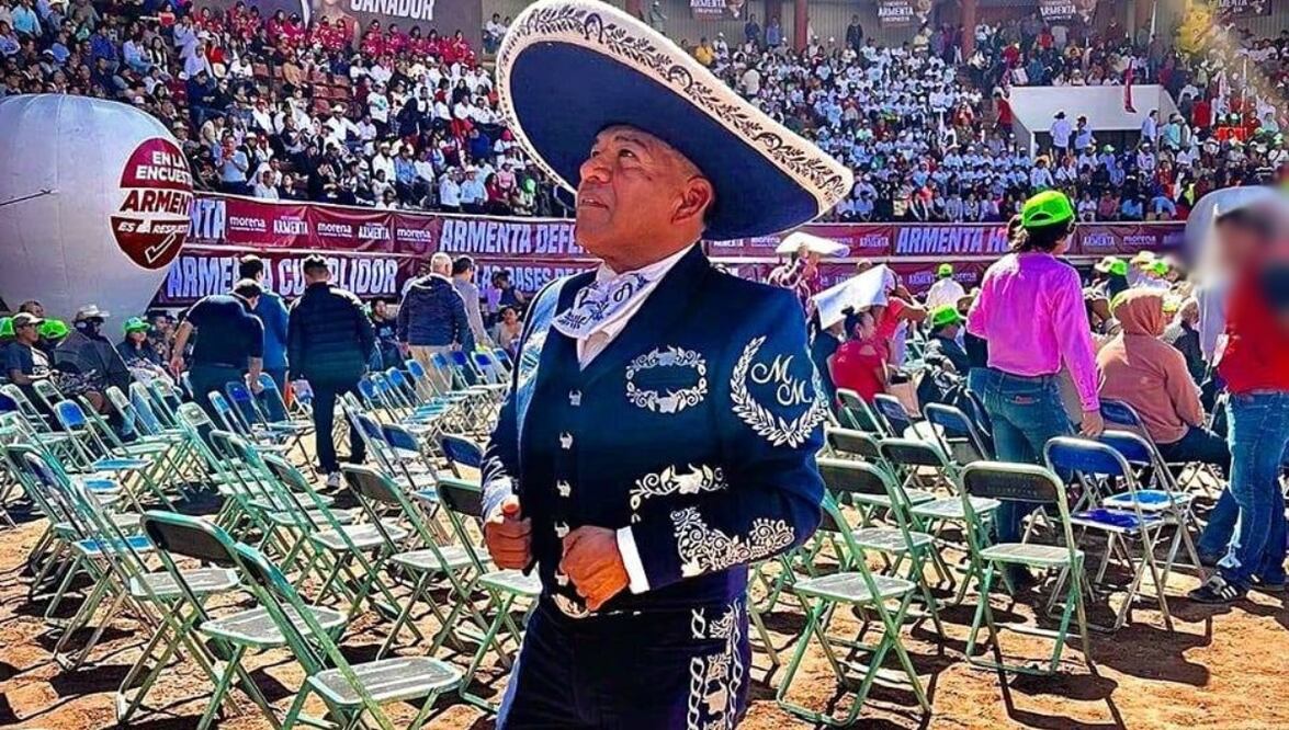 Él era Néstor Amir “El Dandy de la Cumbia” cantante asesinado el domingo 14 de abril | Foto: Facebook