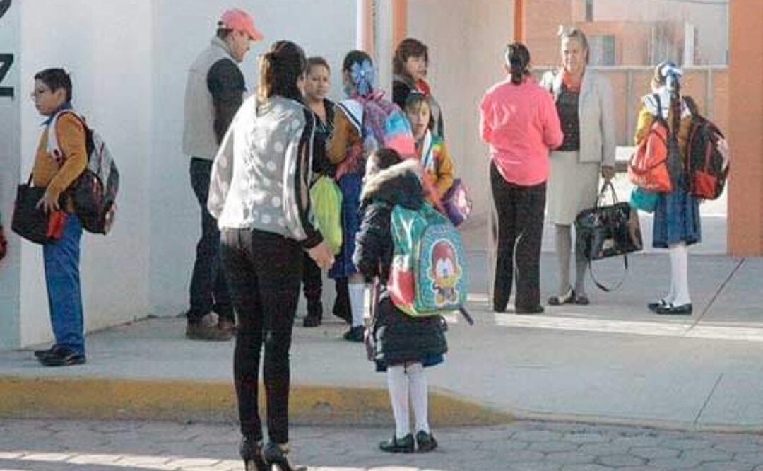 Reanudan las clases en escuelas tras aumento de temperatura I Foto: EsImagen