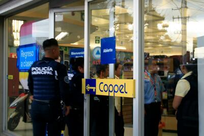 Asalto en Coppel de Amozoc, comando armado disparó varias veces