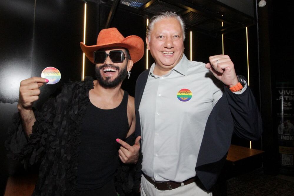 Fernando Morales se reunió con miembros de la comunidad LGBTTTIQ+ | Foto: Laura Ruiz