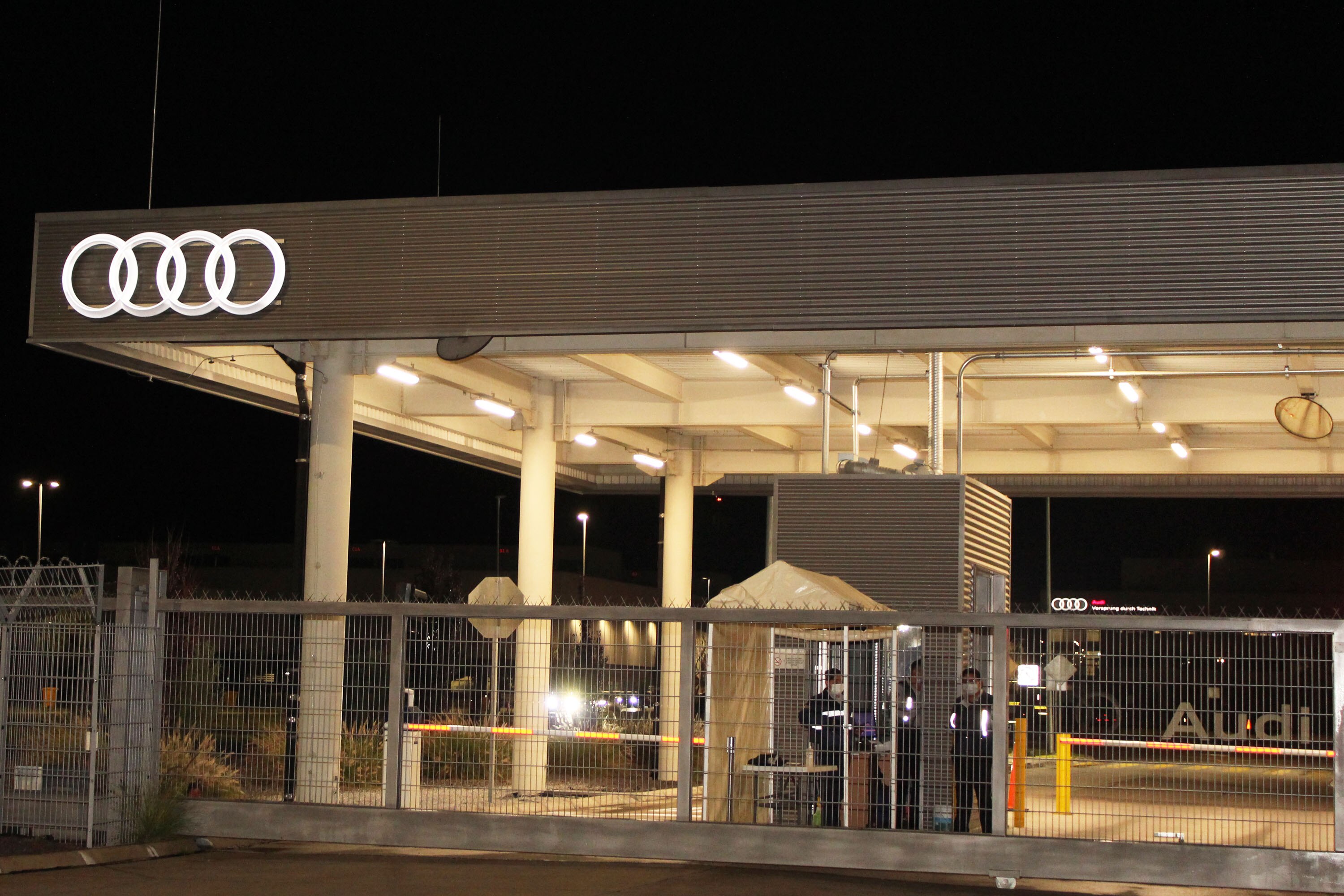 Audi debe permitir a sus trabajadores vacunarse sin descontar el día, pide Barbosa