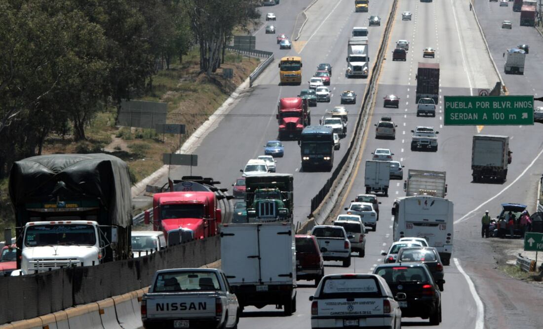 En los últimos meses se descontrolaron los asaltos en la autopista Puebla-Orizaba | Foto: Agencia Es Imagen para El Universal Puebla