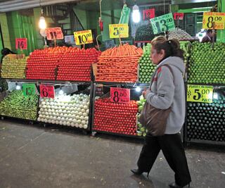 Pobreza sube por Covid-19; alcanza a 54% de población