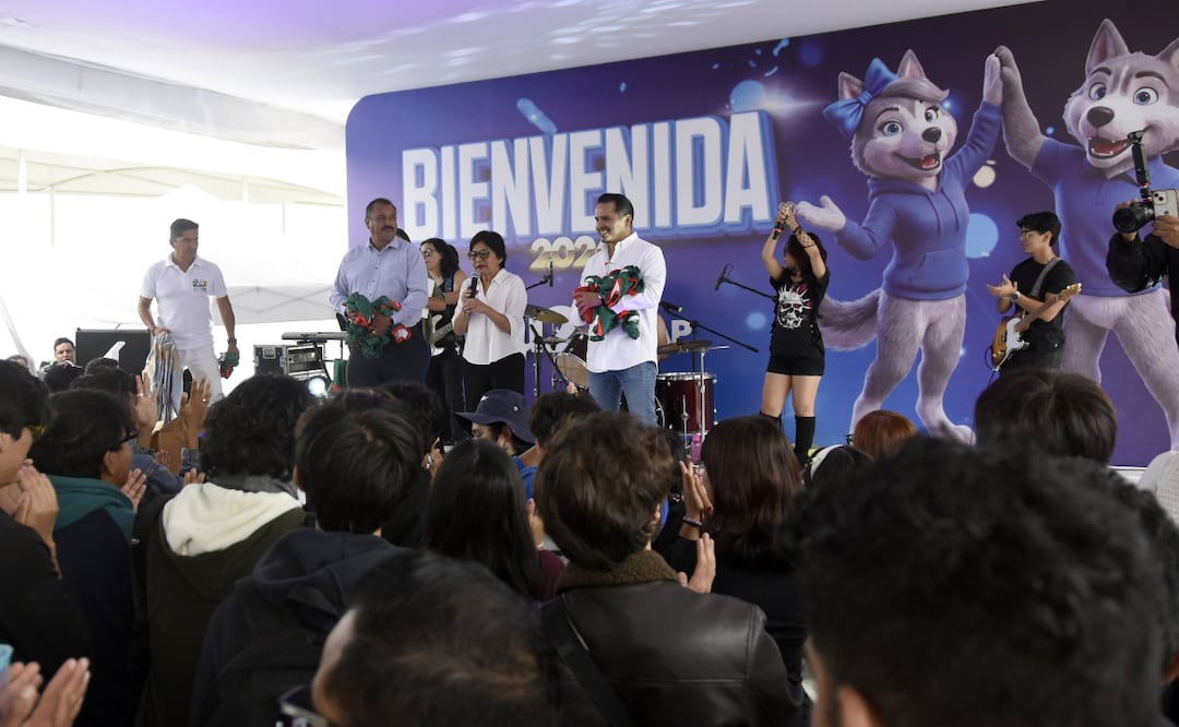 Rectora Lilia Cedillo encabeza bienvenida en CU2 | Foto: BUAP.