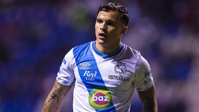 El delantero uruguayo y su equipo están actualmente considerando diversas ofertas para continuar su carrera. Tabó ha recibido propuestas tanto de equipos en la Liga MX como de clubes en Sudamérica y el Medio Oriente.

Foto: Producción El Universal Puebla