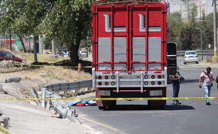 Matan a transportista en intento de asalto en la lateral de la México-Puebla