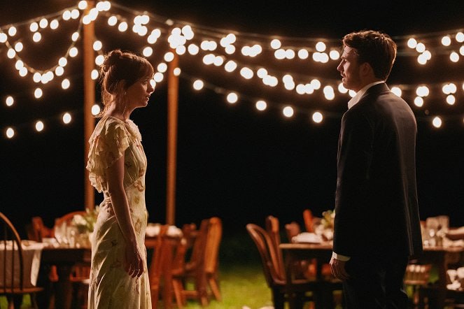 La relación con Chris Evans representa uno de los ángulos más emocionales del filme, pero al mismo tiempo el más cliché | Foto: A24
