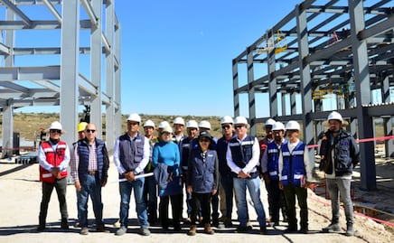 Rectora de la BUAP supervisa obra en CU2