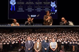 Rectora Lilia Cedillo celebra graduación de 645 alumnos de la Prepa Benito de la BUAP