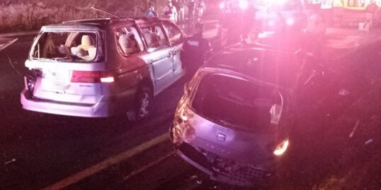 Accidente en la México-Puebla: Volcadura de tráiler y choque deja saldo de 10 lesionados