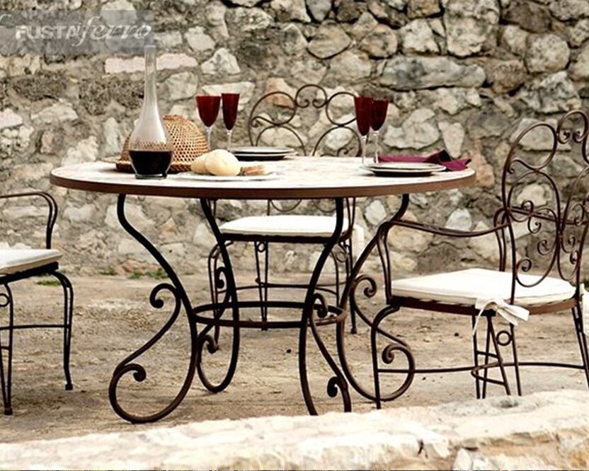 Por su durabilidad y belleza, los muebles de forja hechos en Puebla son prácticamente una artesanía  | Foto: Pinterest