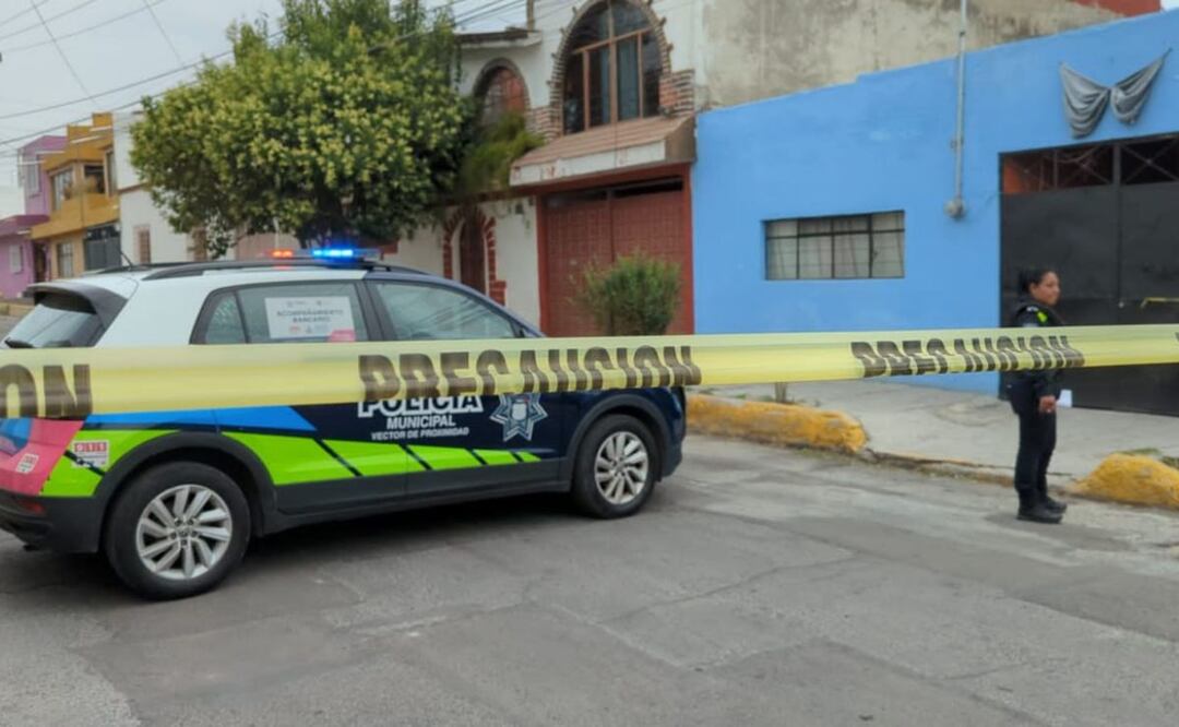 Dos presuntos motosicarios balearon a un comerciante en la colonia El Patrimonio. | Foto: Agencia Es Imagen para El Universal Puebla