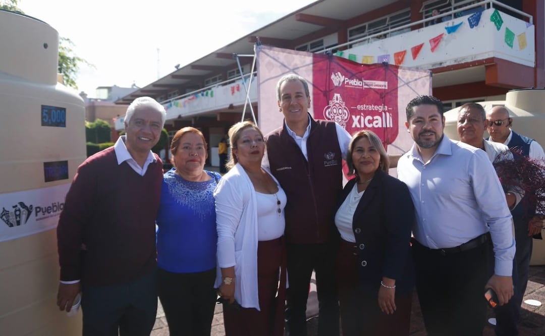 Durante el primer año de gobierno se instalaron 124 captadores, con capacidad de almacenamiento de 5 mil litros cada uno, lo que permitirá aprovechar al menos 600 mil litros de agua en cada lluvia  | Foto: Ayuntamiento de Puebla