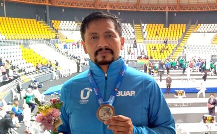 Orgullo BUAP: entrenador gana medalla en el Campeonato Panamericano de Esgrima