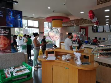 Krispy Kreme de Palmas Plaza clausurada por rebasar aforo
