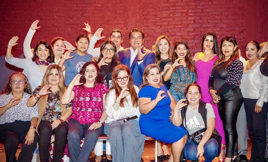 Julio Huerta acudió a un encuentro con diputadas de Morena | Foto: Especial