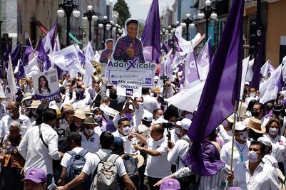 Como si no hubiera Covid, marchan cientos con el PES en Puebla