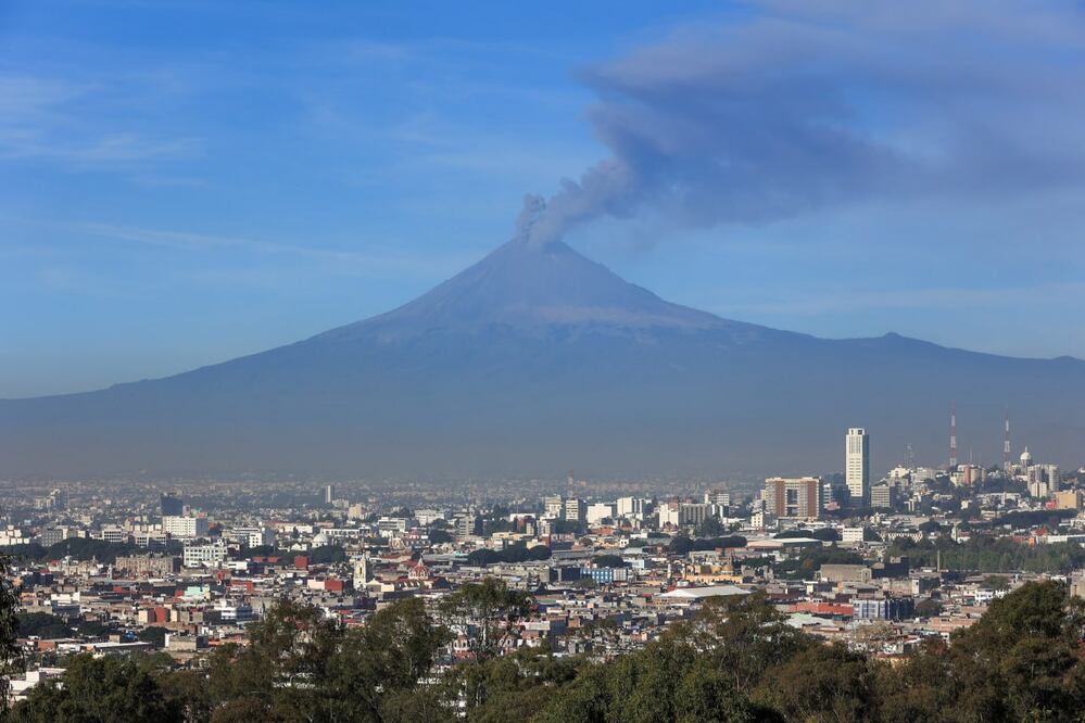 La actividad del volcán Popocatépetl permanece en Amarillo Fase 2 del Semáforo de Alerta | Foto: EsImagen