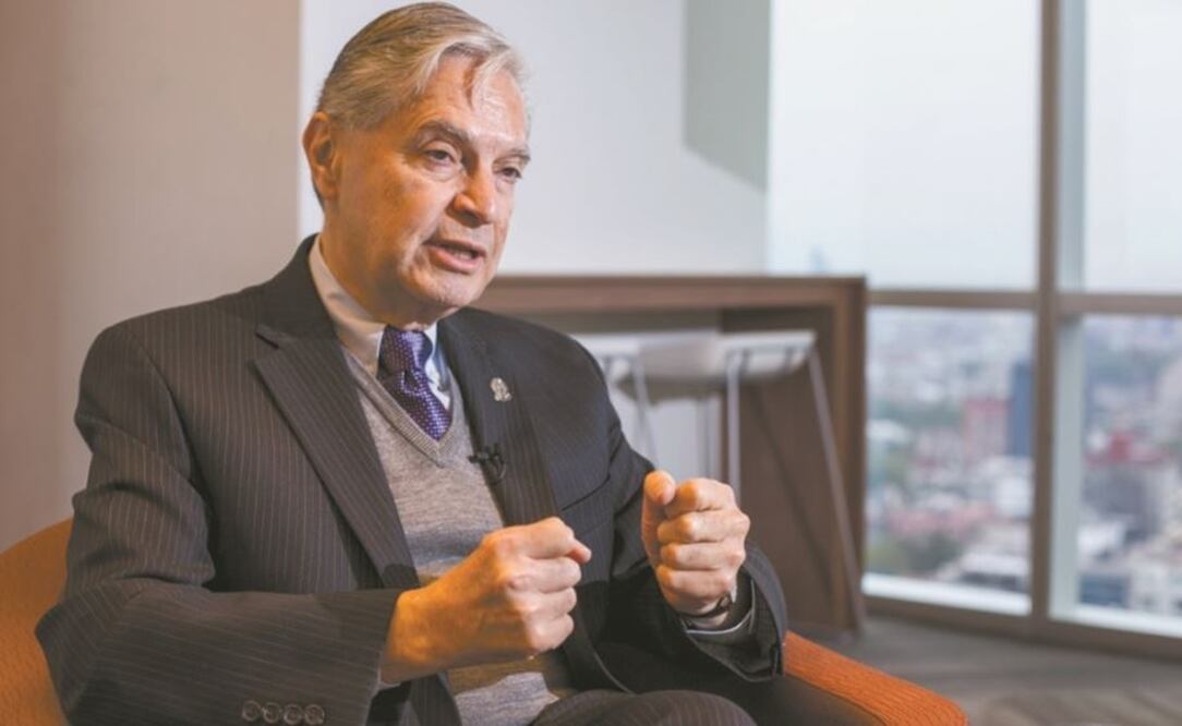 Luis Ernesto Derbez, sus colaboradores y su abogado son señalados por el presunto desvío de 100 millones de pesos. Foto: ARCHIVO EL UNIVERSAL