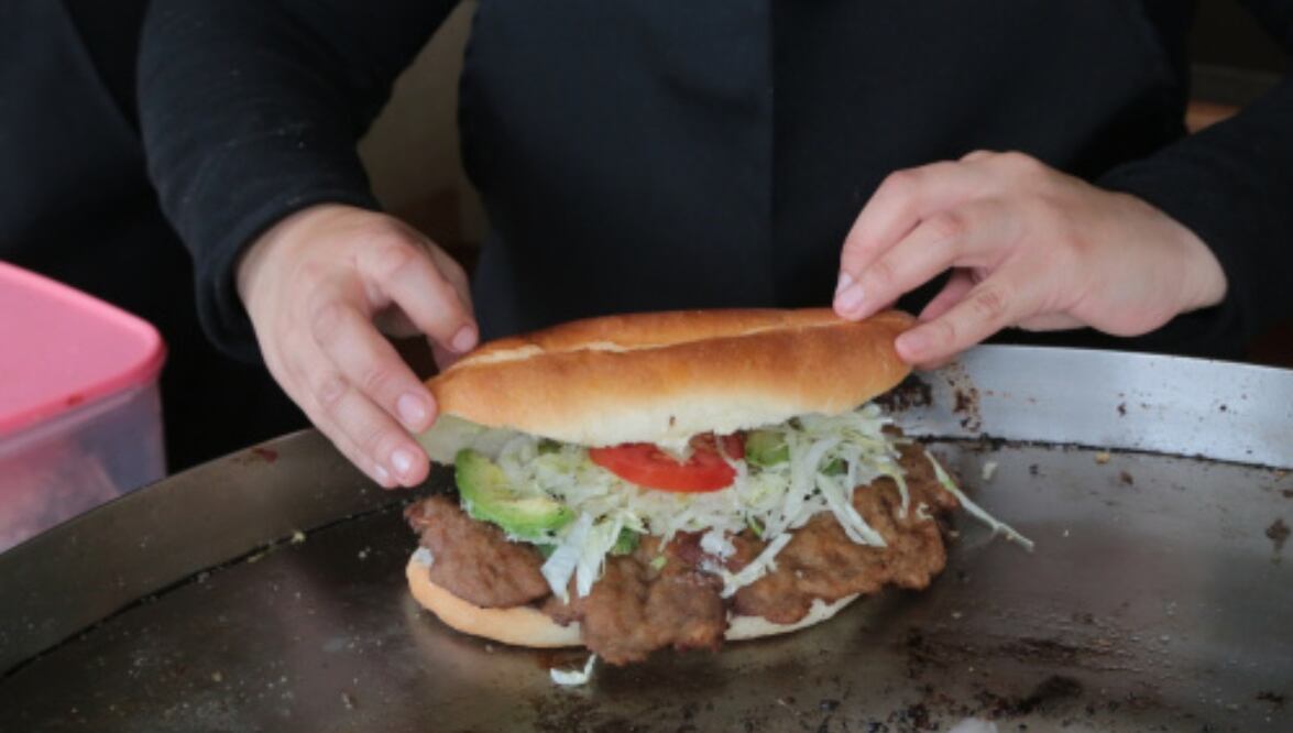 La torta poblana ha logrado pertenecer a la lista de los 100 mejores sándwiches del mundo | ES IMAGEN