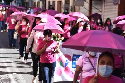 CAMINATA CONTRA EL CÁNCER DE MAMA