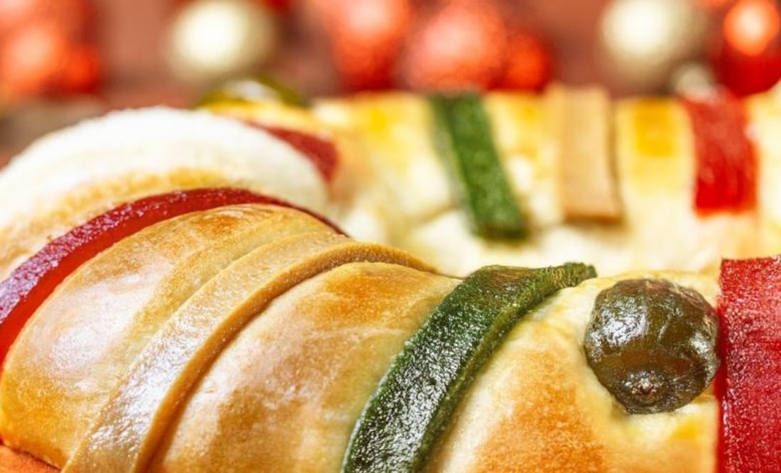 Es un momento en el que, entre risas y charlas, todos se reúnen para disfrutar juntos de un acto que trasciende las generaciones, fomentando un ambiente de camaradería, unión y alegría compartida.
Foto: Producción El Universal Puebla