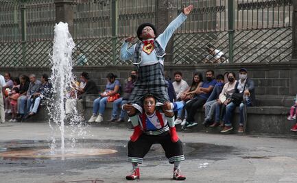 REGRESAN PAYASOS AL ZÓCALO