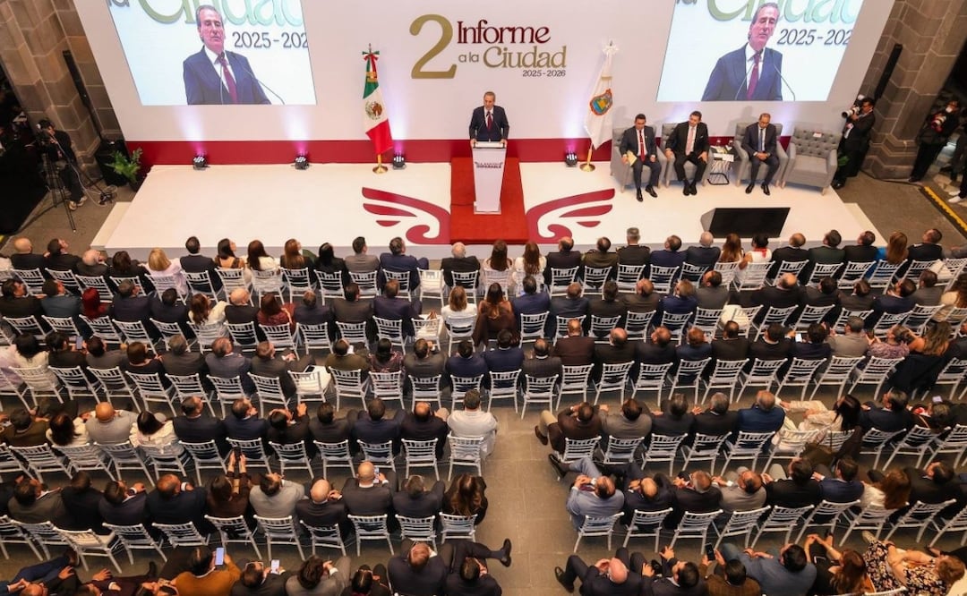 En su mensaje, como parte del primer año de labores, el alcalde dio a conocer los resultados en cinco ejes específicamente | Foto: Ayuntamiento de Puebla