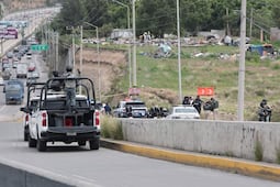 Abandonan más restos humanos calcinados en Puebla, ahora en Periférico y Carmelitas