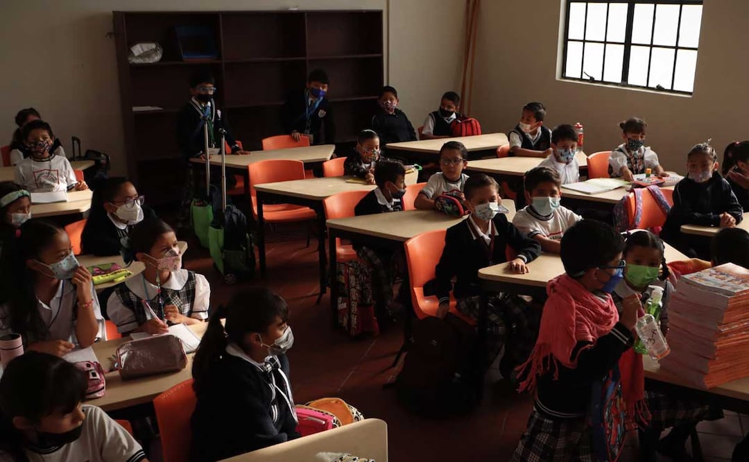 El viernes 16 de diciembre es el último día de clases para maestros y alumnos en Puebla | Foto: Agencia Es Imagen para El Universal Puebla