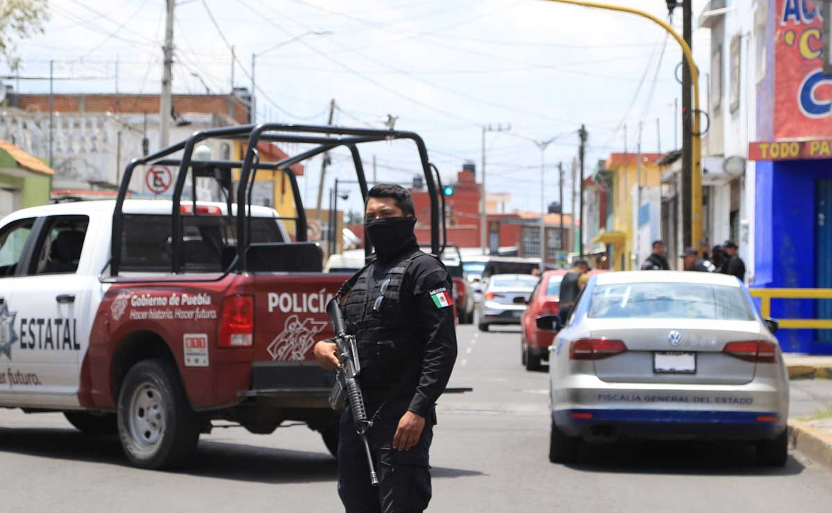 Barbosa pide a Lalo Rivera cambiar uso de suelo en la 46 Poniente y La Cuchilla
