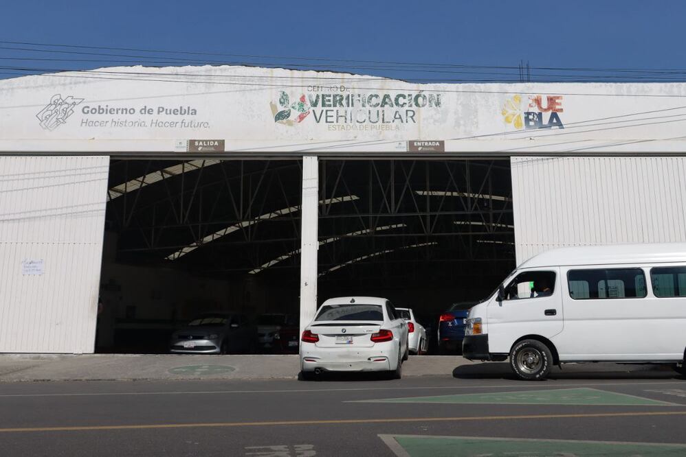 Los centros de verificación vehicular en Puebla cerrarán sus puertas en Semana Santa | Foto: EsImagen