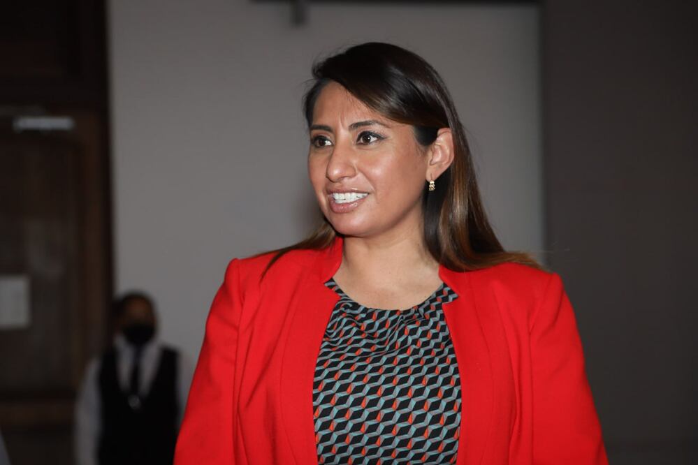 La presidenta municipal de Huejotzingo, Angélica Alvarado Juárez, fue exhibida en redes sociales | Foto: Agencia Es Imagen para El Universal Puebla